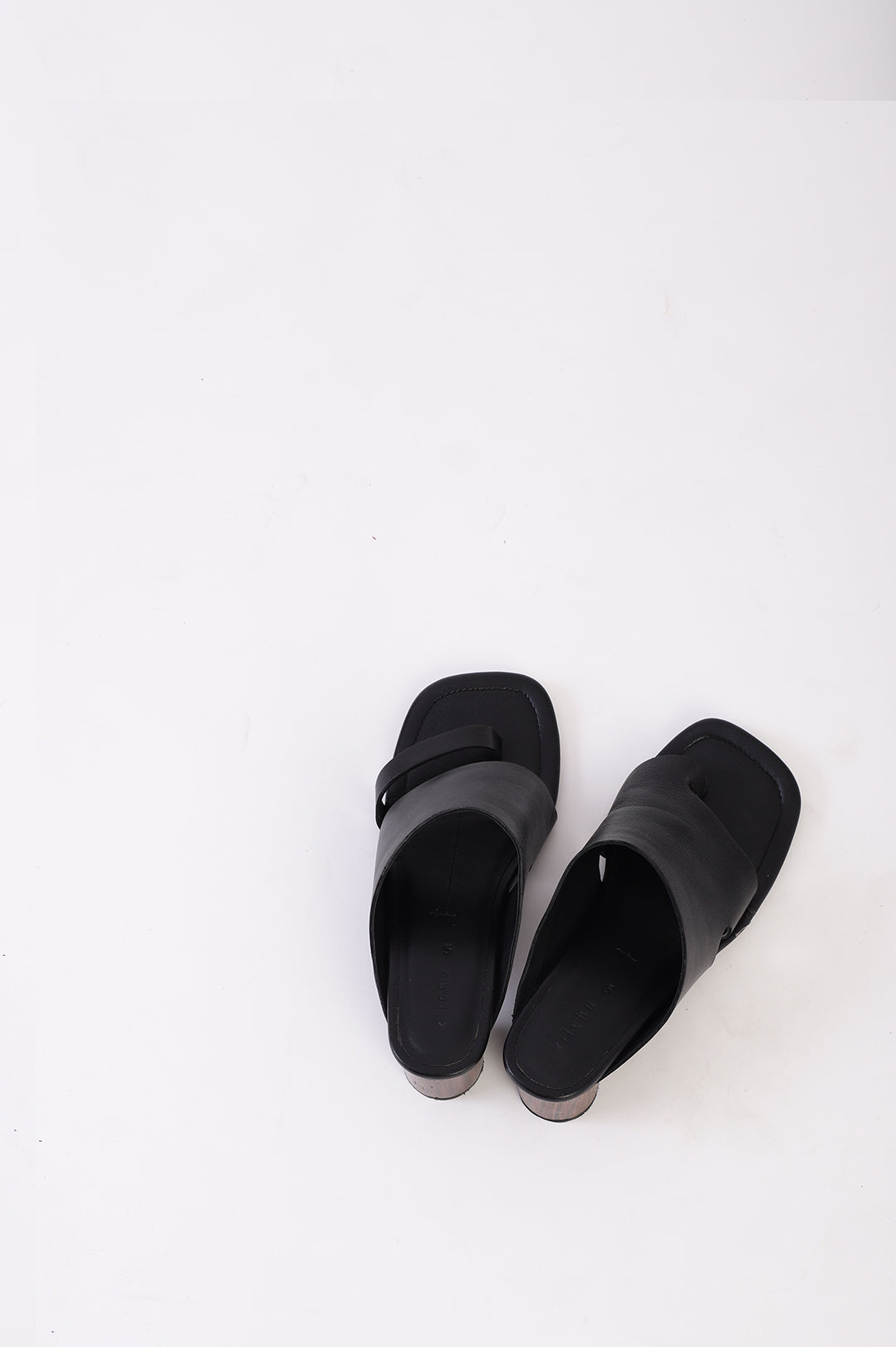 BAUHAUS 04 heel (H04)