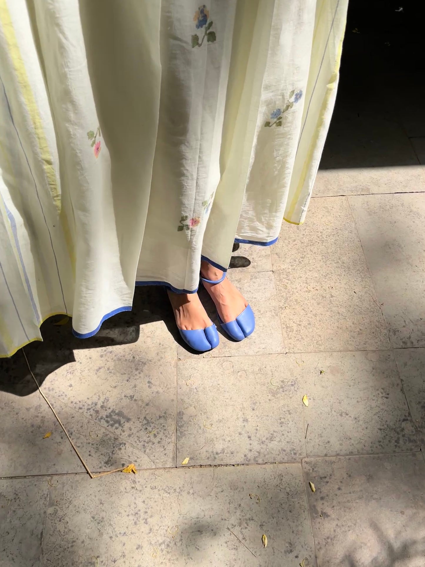 TABI Heel - Blue Ankle Tie