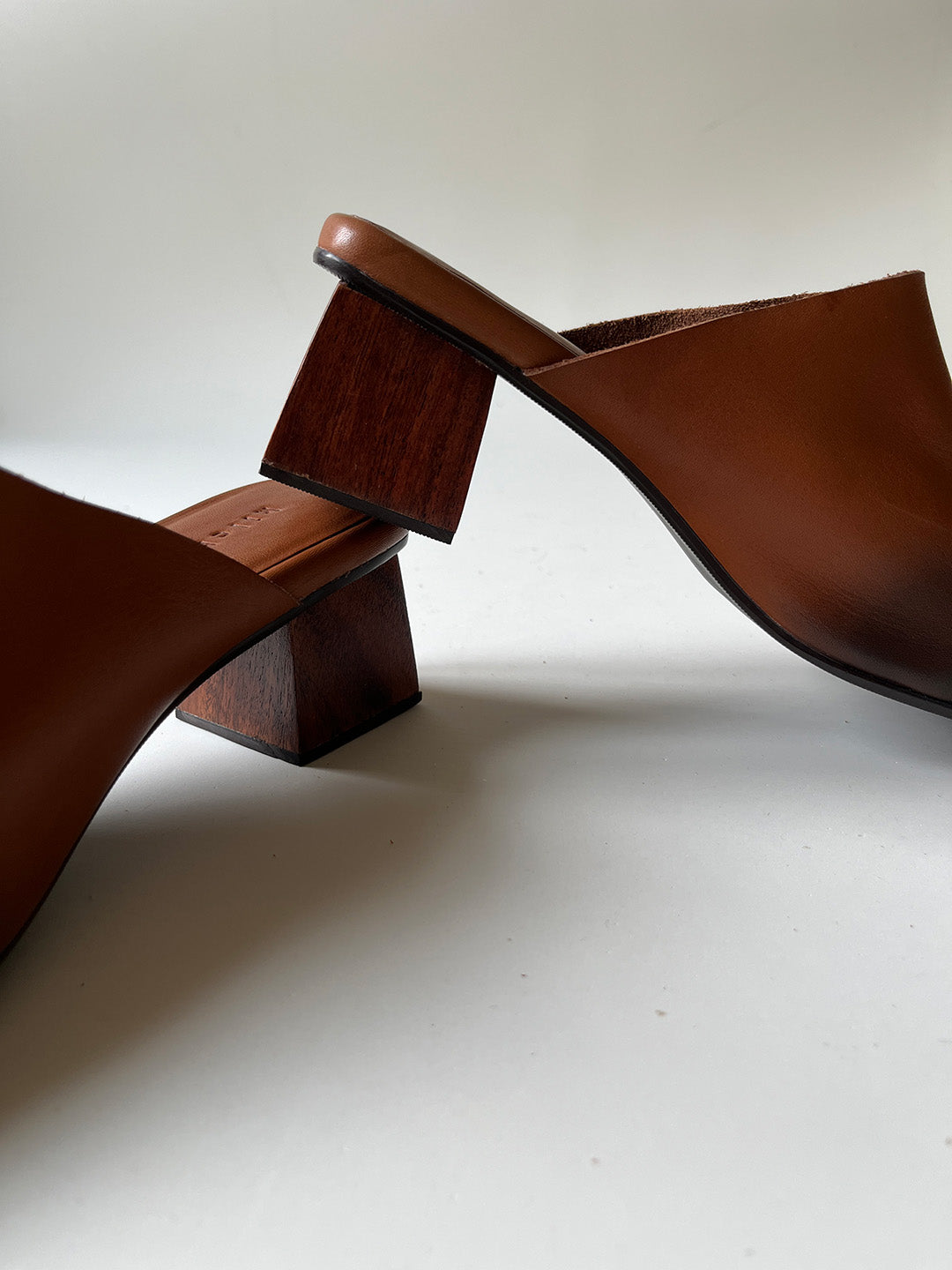 MULE WOMEN HEEL - TWO TONE