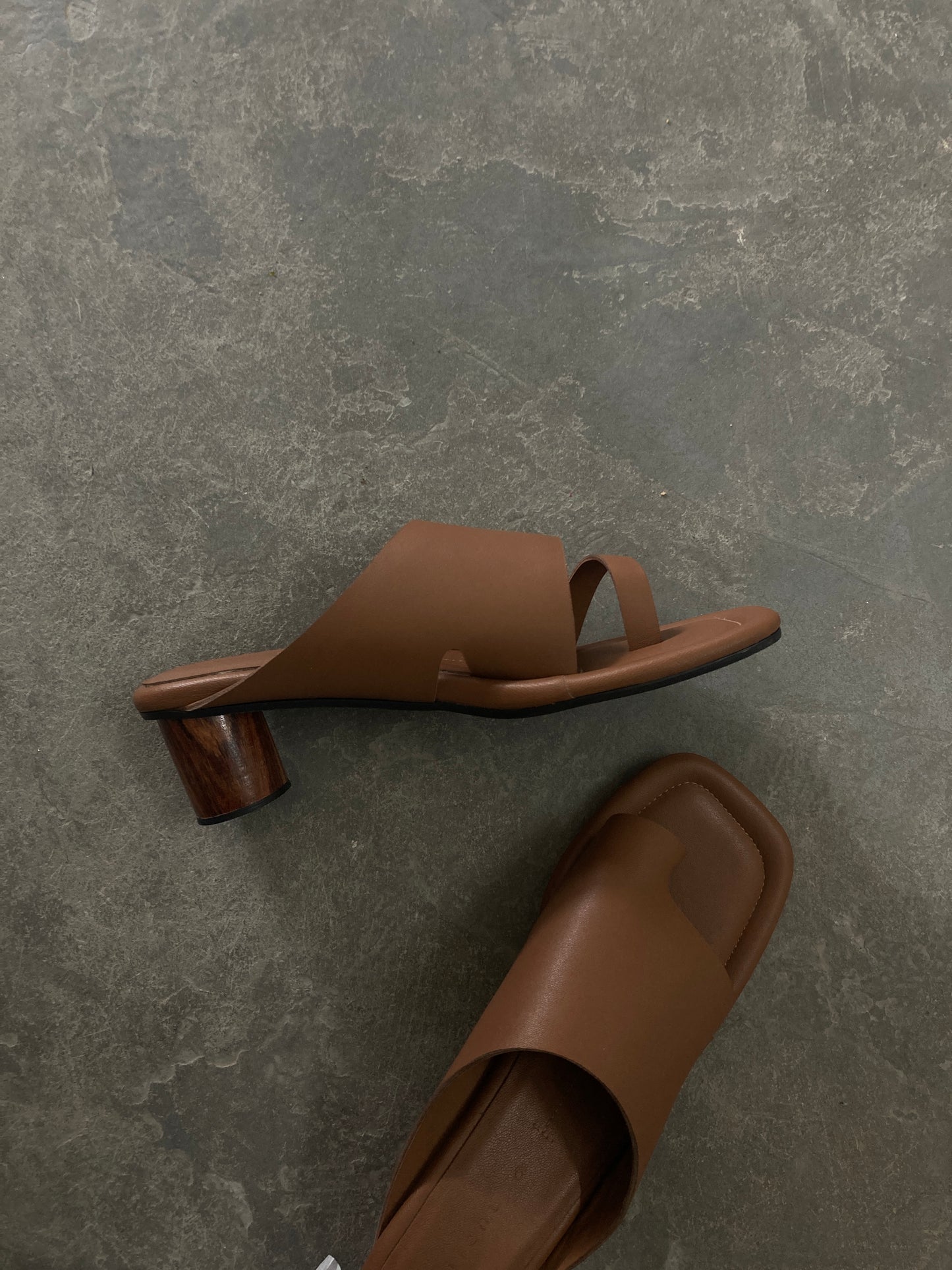 BAUHAUS 04 heel (H04)