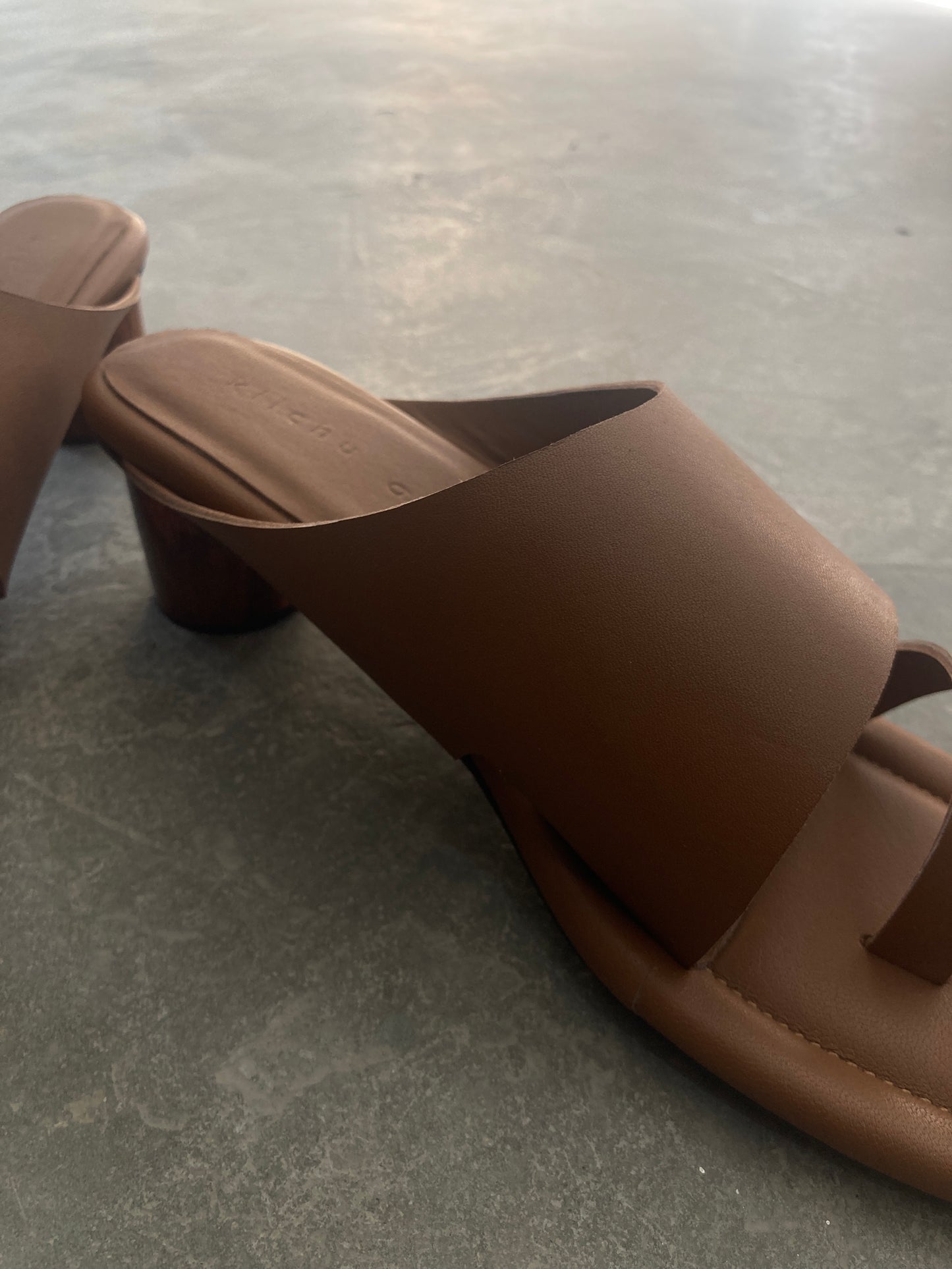 BAUHAUS 04 heel (H04)