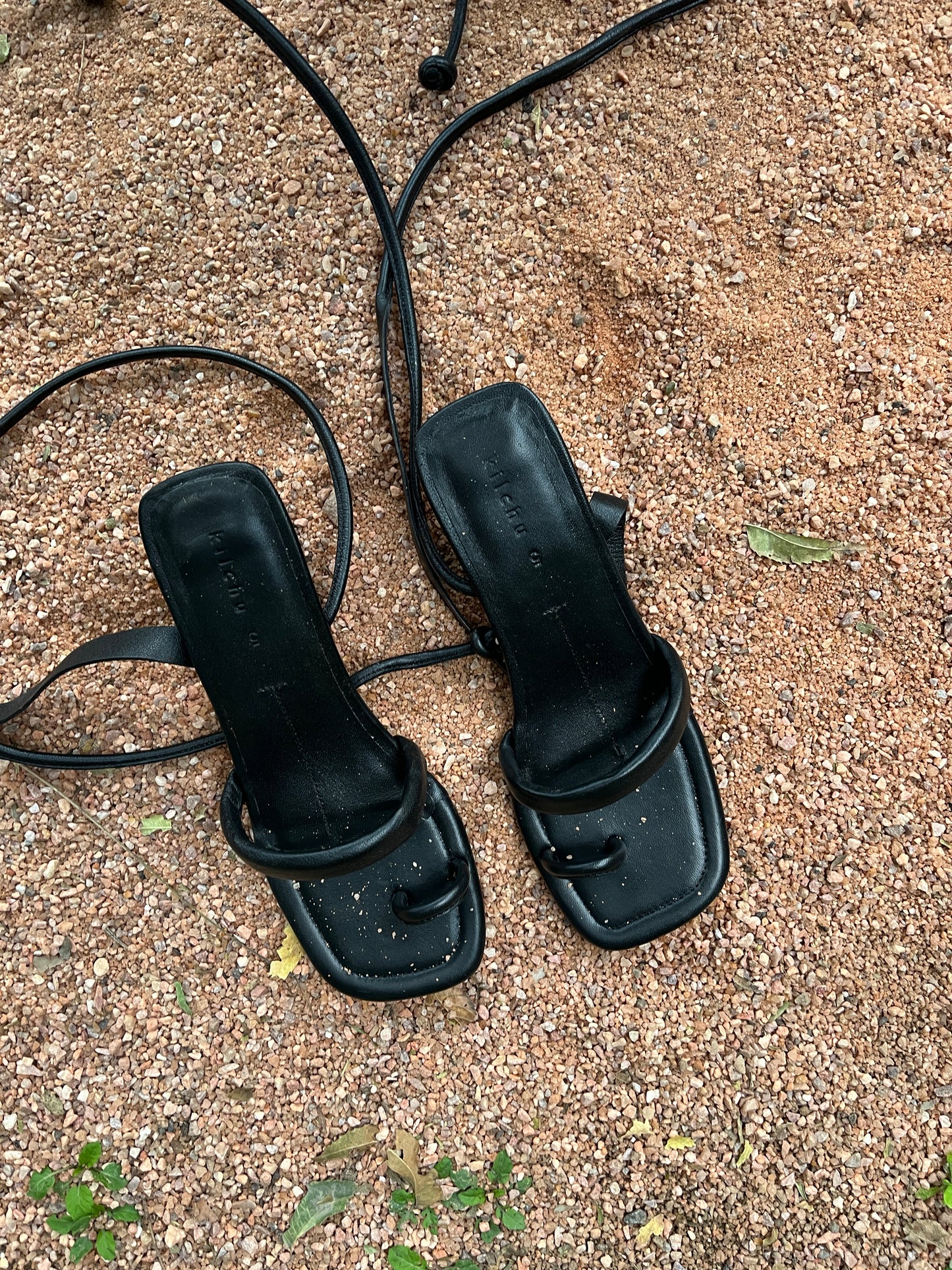 Toe Tied heels (H13)