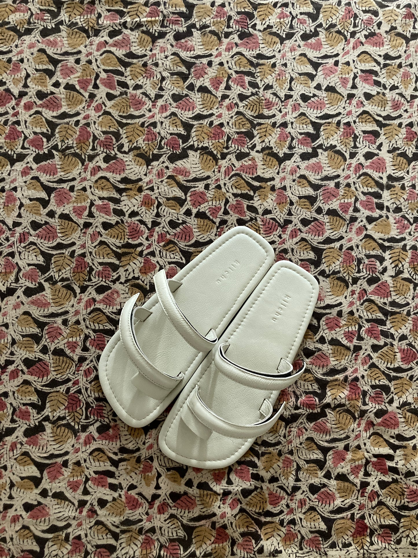 Soft Sandal Flats
