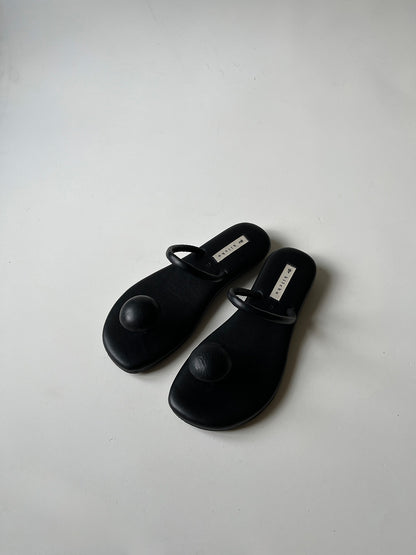 Khadau Chappal