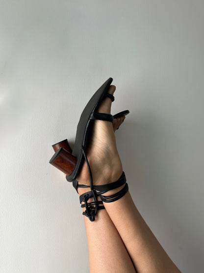 Toe Tied heels (H13)