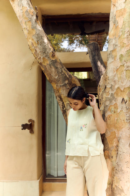 BLOOM Sleeveless Top