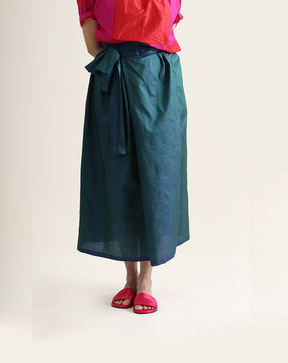 Backyard skirt, Silk